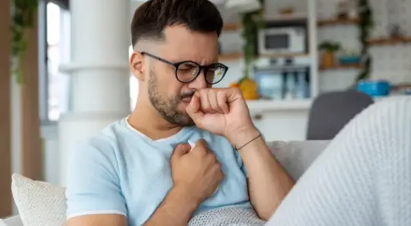 Jak długo trwa L4 przy zapaleniu oskrzeli? Sprawdź istotne informacje